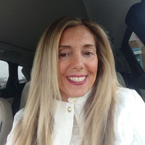 Meet your Posher, Rebecca